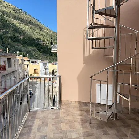 Blu Celeste, Casa Indipendente 6 Pax E Terrazzo Apartament